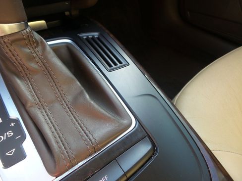 Used 2013 Audi A4 Premium Plus w/ Premium Plus Pkg image 31