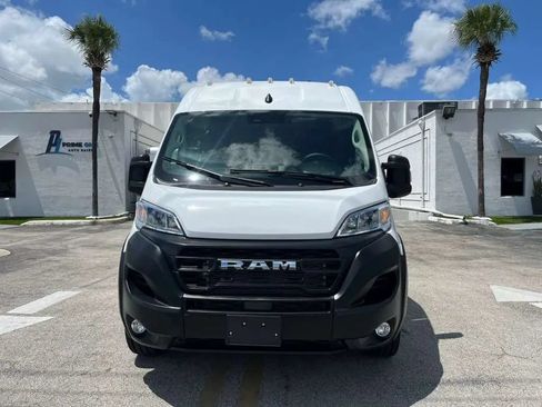 Used 2026 RAM ProMaster 2500 w/ Convenience Group FWD image 2