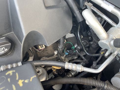 Used 2015 GMC Canyon SLT w/ Driver Alert Package image 15