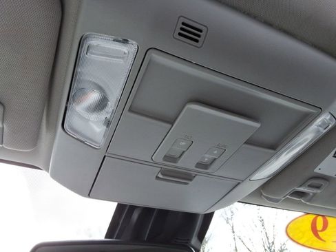 Used 2019 Toyota Tundra Platinum image 36