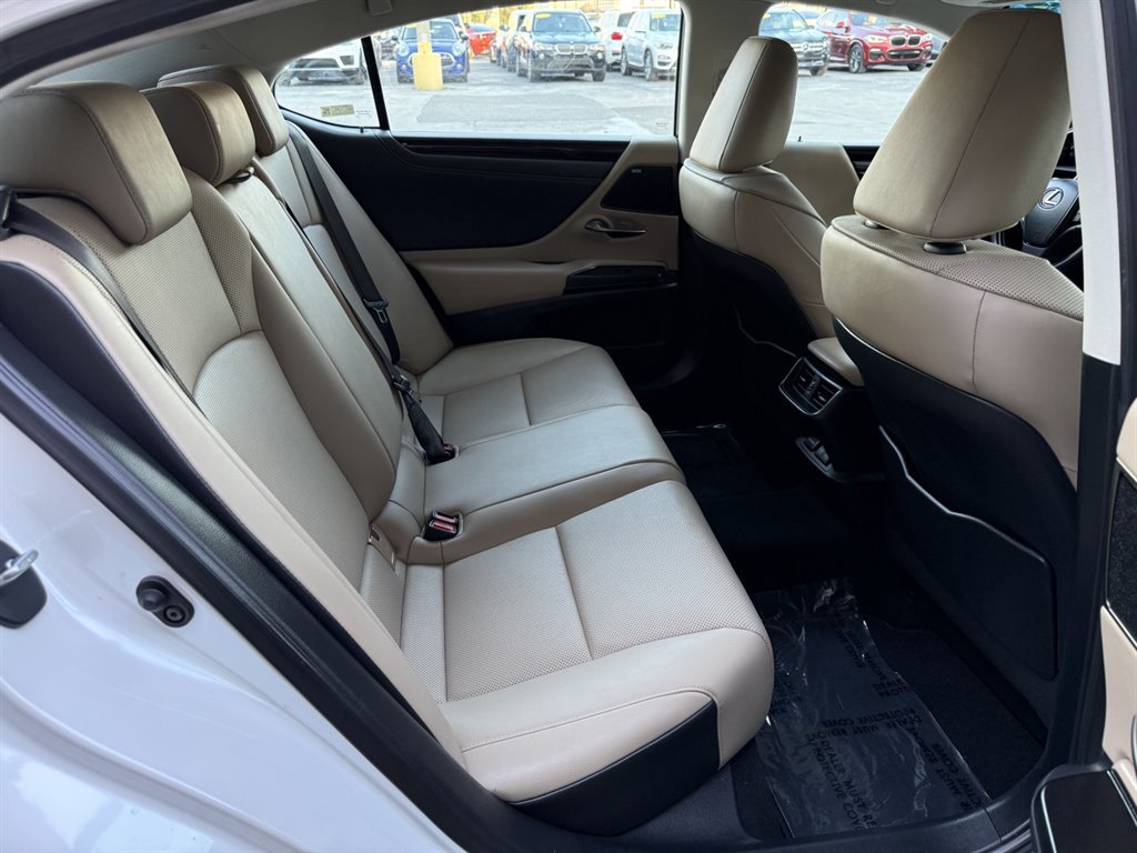 Used 2020 Lexus ES 350 w/ Premium Package FWD image 17