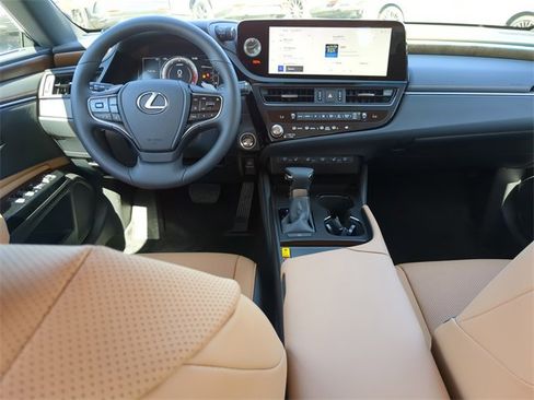 New 2025 Lexus ES 350 w/ Premium Package image 15