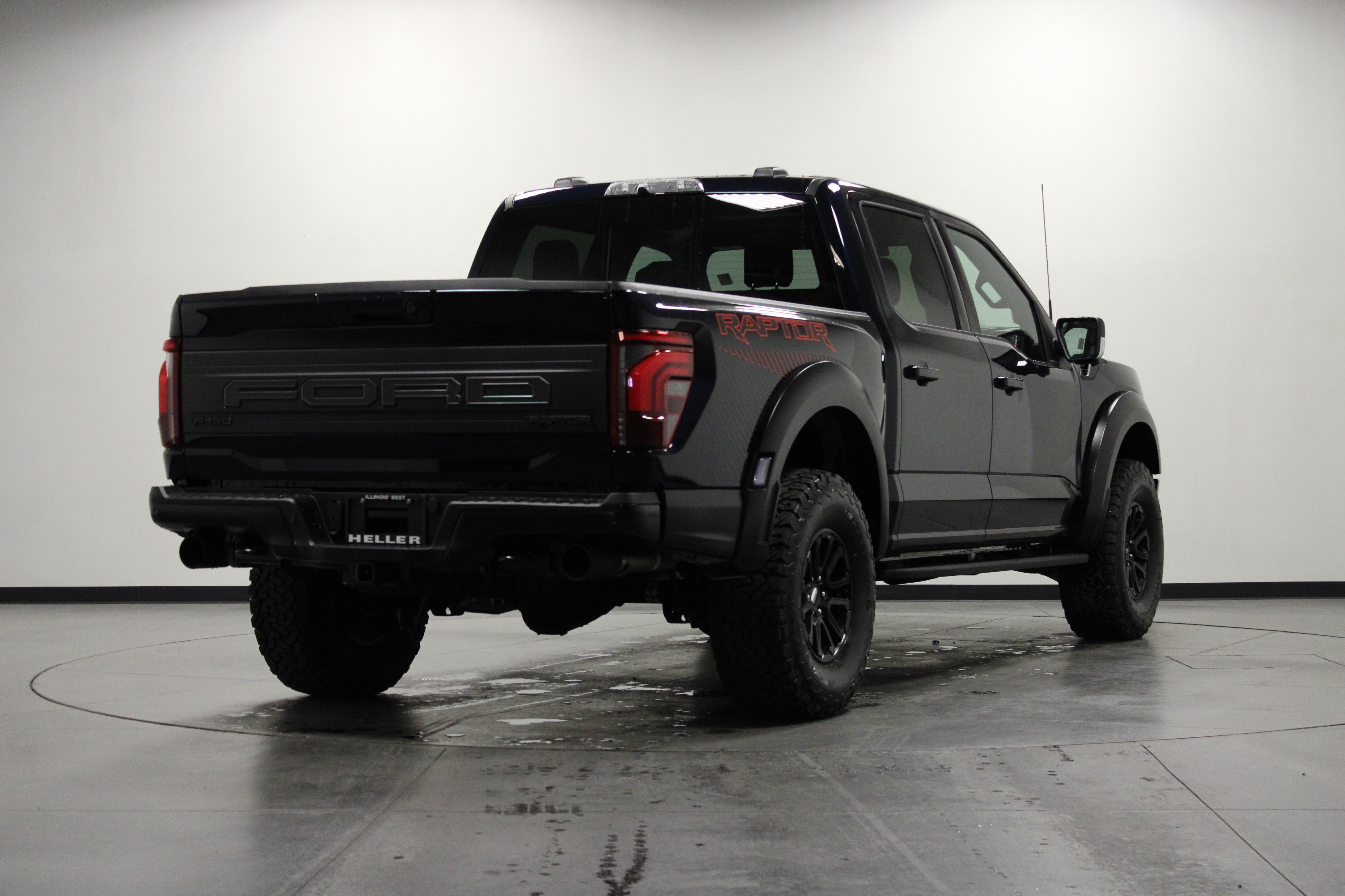 Used 2025 Ford F150 Raptor AWD/4WD image 4