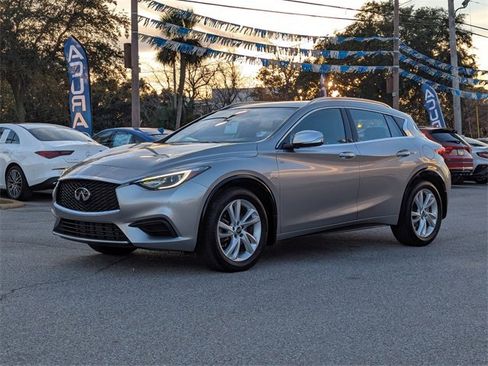 Used 2019 INFINITI QX30 image 8