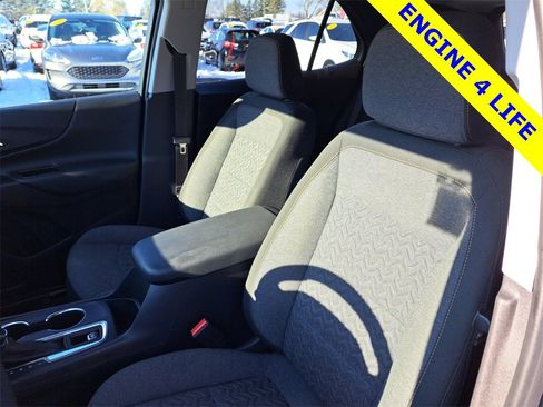 Used 2024 Chevrolet Equinox LT image 5