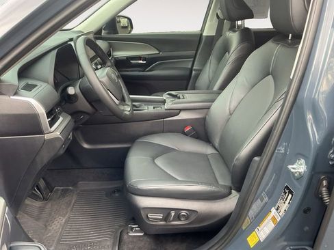 Certified 2024 Toyota Grand Highlander AWD Hybrid image 9