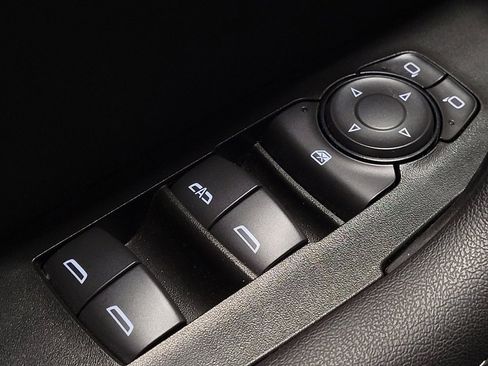 Used 2025 Chevrolet Blazer LT FWD image 27