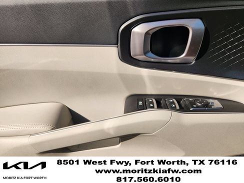 Used 2025 Kia Sorento S AWD/4WD image 16