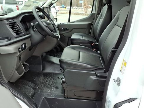 New 2026 Ford Transit 250 148 Medium Roof image 15