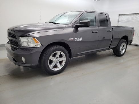 Used 2014 RAM 1500 Express RWD image 2