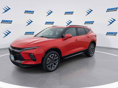 Used 2023 Chevrolet Blazer RS w/ Enhanced Convenience Package image 4