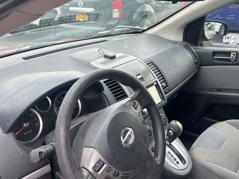 Used 2010 Nissan Sentra 2.0 SR FWD image 19