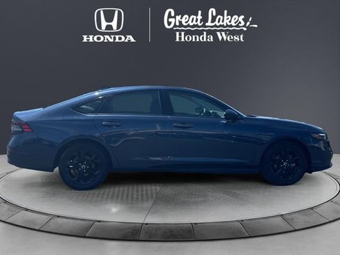 Used 2025 Honda Accord SE image 6