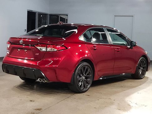 Used 2023 Toyota Corolla SE image 7