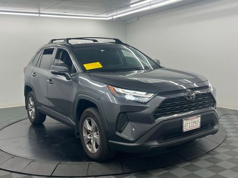 Used 2025 Toyota RAV4 XLE image 2
