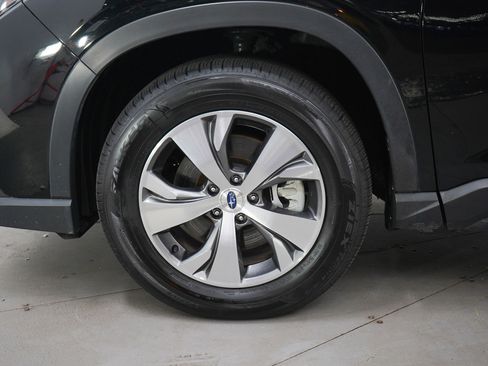 Used 2025 Subaru Ascent Premium image 26