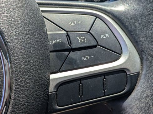 Used 2018 Jeep Compass Limited w/ Navigation Group AWD/4WD image 15