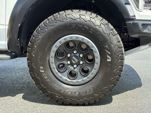 Used 2025 Ford F150 Raptor AWD/4WD image 6