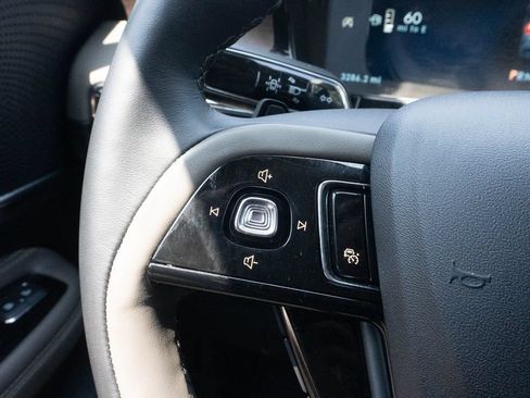 Used 2025 Lincoln Corsair Reserve FWD image 23