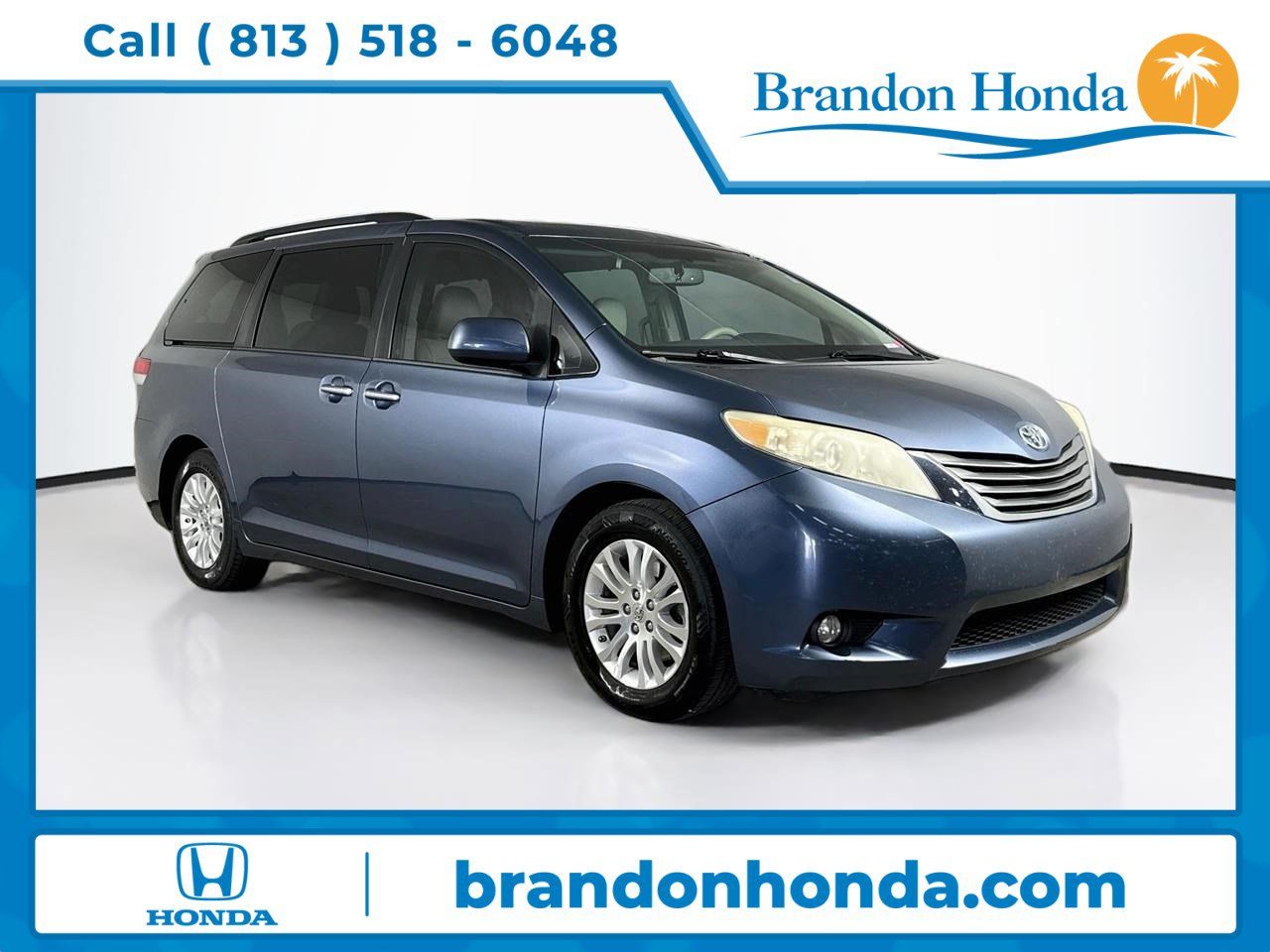 Used 2014 Toyota Sienna XLE w/ XLE Premium Package FWD image 1