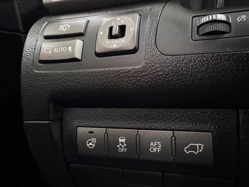 Used 2015 Lexus LX 570 4WD image 26