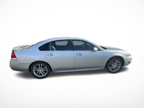 Used 2012 Chevrolet Impala LTZ image 3