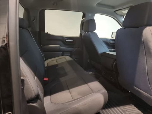 Used 2019 Chevrolet Silverado 1500 Custom Trail Boss w/ Custom Convenience Package image 19