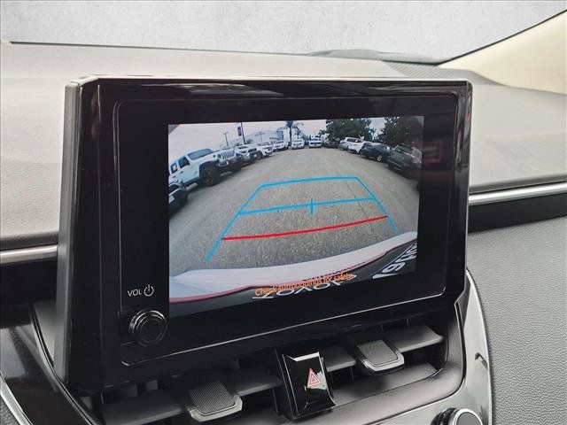 Used 2024 Toyota Corolla LE FWD image 13