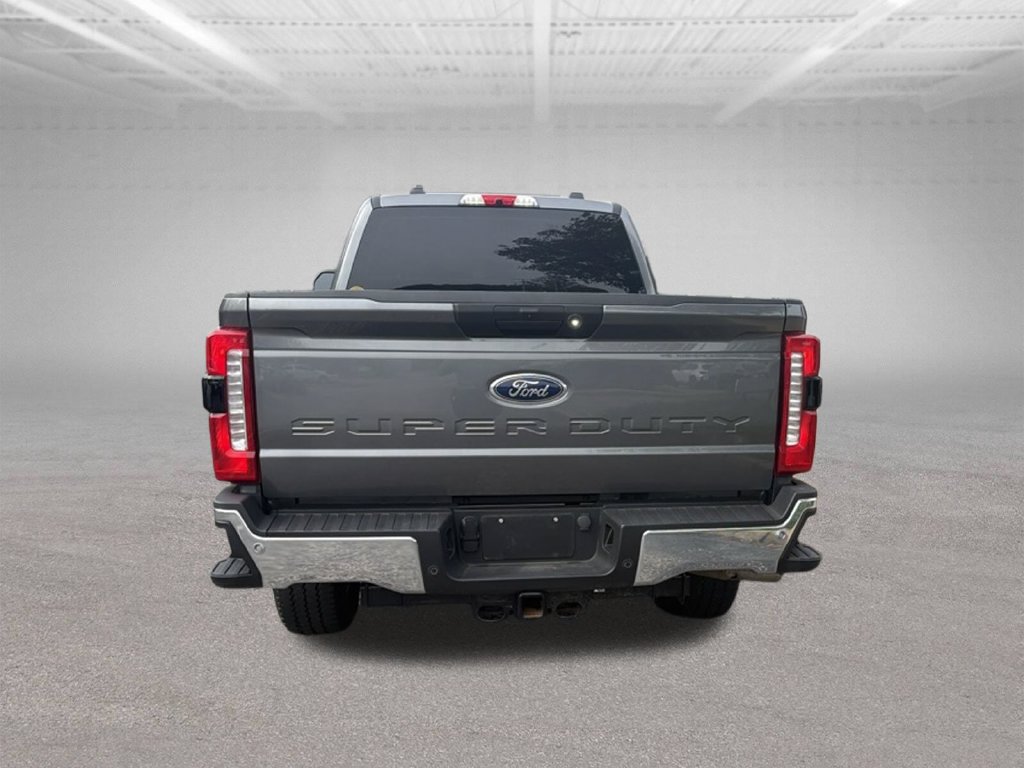 Used 2025 Ford F250 XLT w/ 360-Degree Camera Package AWD/4WD image 4
