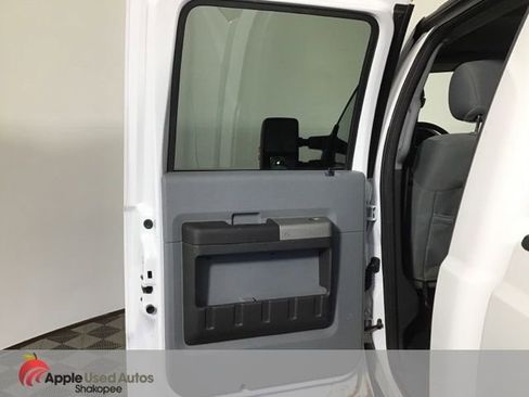 Used 2014 Ford F250 XLT image 18
