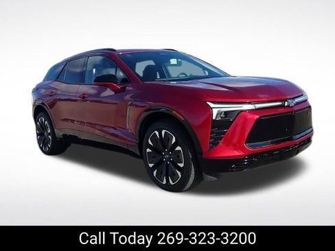 Certified 2025 Chevrolet Blazer EV RS image 9
