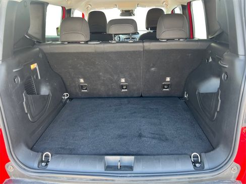 Used 2021 Jeep Renegade Sport image 13