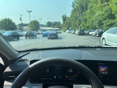 Used 2025 Kia K5 LXS FWD image 30
