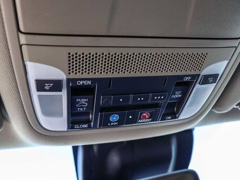 Used 2019 Acura MDX FWD w/ Technology Package image 25