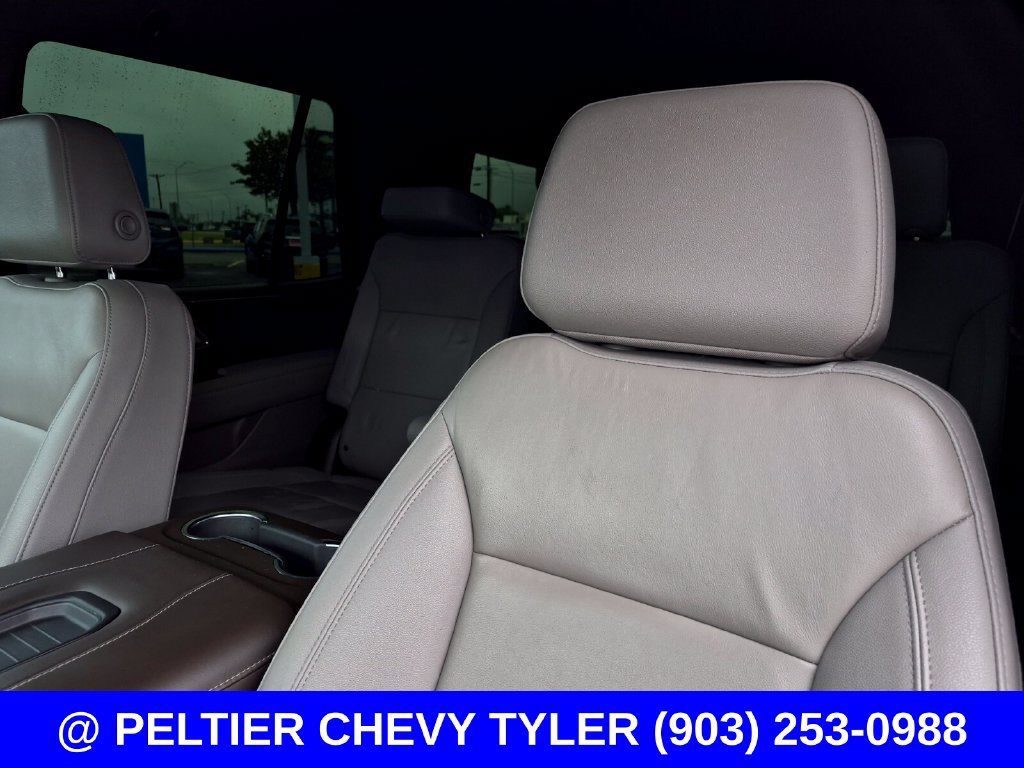 Used 2024 Chevrolet Tahoe Z71 w/ Luxury Package AWD/4WD image 34