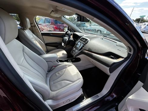 Used 2018 Lincoln MKC Select w/ Select Plus Package image 24