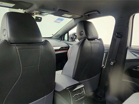 Used 2023 Volkswagen ID.4 Pro image 29