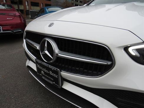 Used 2025 Mercedes-Benz C 300 4MATIC Sedan image 25