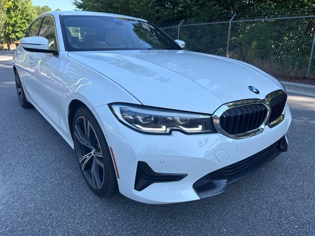 Used 2021 BMW 330i Sedan w/ Premium Package RWD image 3
