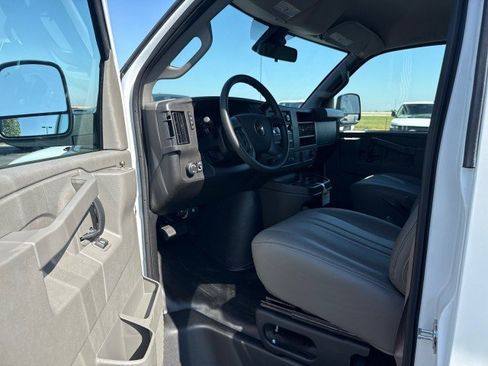 New 2025 Chevrolet Express 2500 WT w/ Enhanced Convenience Package image 5