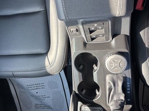 New 2025 Ford Bronco Badlands w/ Sasquatch Package image 19