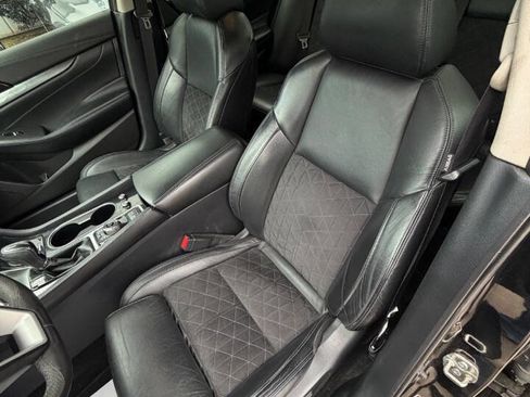 Used 2017 Nissan Maxima SR w/ Midnight Edition image 13