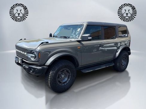 Used 2025 Ford Bronco Badlands AWD/4WD image 1