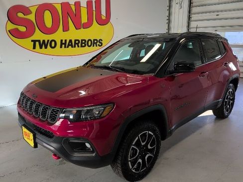New 2026 Jeep Compass Trailhawk w/ Trailer Tow Group image 1
