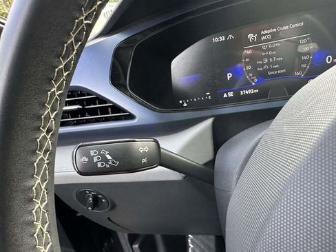 Used 2024 Volkswagen Taos SE image 27