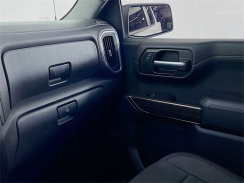 Used 2020 Chevrolet Silverado 1500 RST image 25