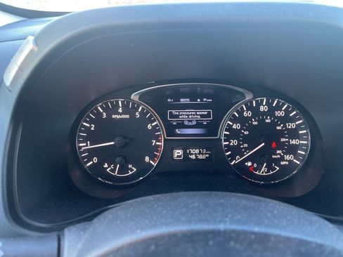 Used 2015 Nissan Pathfinder SL image 7