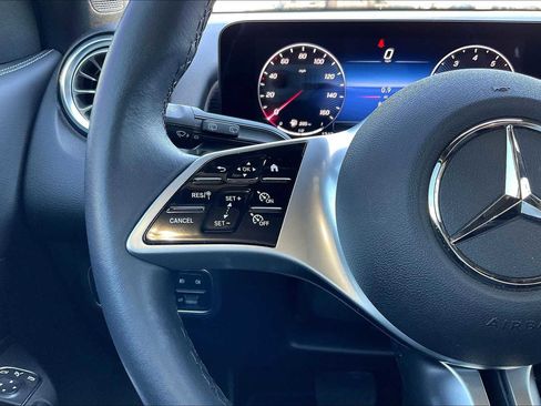 Certified 2025 Mercedes-Benz GLB 250 image 20