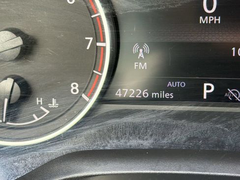 Used 2025 Nissan Rogue SV AWD/4WD image 24