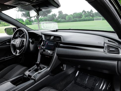Used 2021 Honda Civic Sport image 15